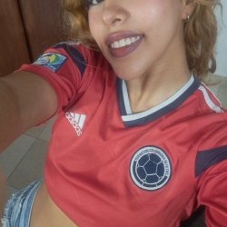 novinha cacheada  gostosa caiu na net mamando uma rola! novinha, vazou, vazados, vazada, amador