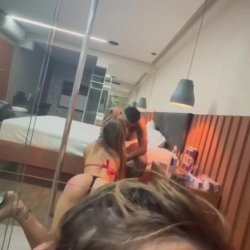 puta bia m1randa levando tapa na cara de4 , essa tá merecendo 🤤
