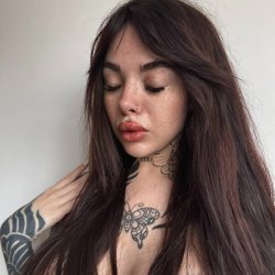 I’m alone now, Daddy, are you thinking what I’m thinking