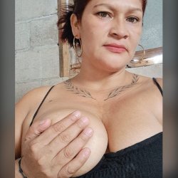 Marisela putita salvadoreña