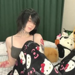 🔞 Young teen small perky tits hot horny slut 🫦💦 Check my OF 😈🍑