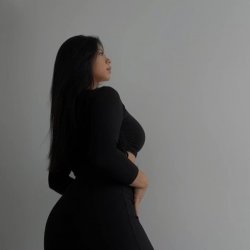 Dayanna Espinoza, la más puta de Costa Rica le encanta mostrar su enorme culo y sus hermosas tetas🔥