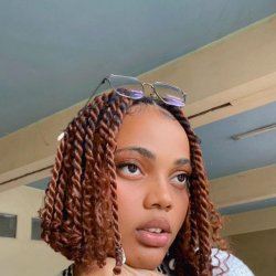 Vazou 🇦🇴 mulataa se picar dedo 🤤😍😋