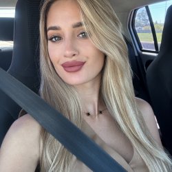 Imagine you would cum on this pretty face