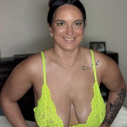 Request.. Shy Gorgeous Countryside Milf..<>Married Wife..<>Loves taking her Fans 19yr old Cubs & BBC