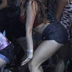 Bruna Marquezine cumtribute