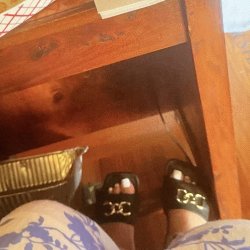 i want to fuck her so bad white toes fat ass and big tits feet