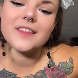 Sexy Betty Bong Leaks 18+