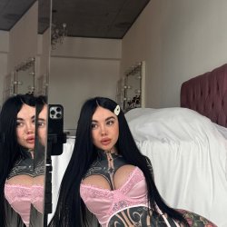 I hope this tattooed Latina slut turns you on Darling