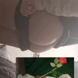 FEMBOY rico me enseña el culo