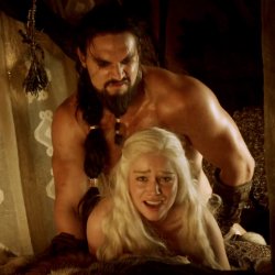Khaleesi's tight asshole getting stretched