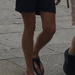 candid feet tourist milf