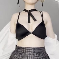Stunning Elina Leaks 18+