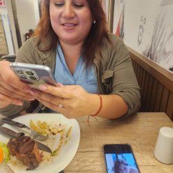 Señora infiel primero la llevo a a comer y luego a coger