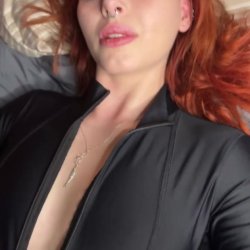 Im wet and waiting for your cock
