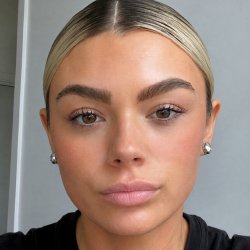 Chloe