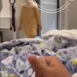 DickFlash the arab nurses while they bring the meal