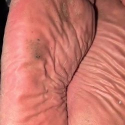 Mommy's meaty soles 2 🤤