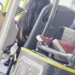 Tetona en la micro - voyeur