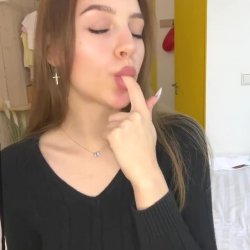 🔞 Young sexy hot perky tits round ass thong horny tease slut 🫦💦🍑😈 OF!