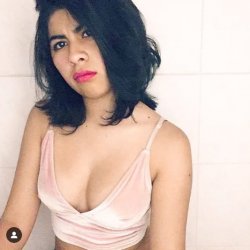 La putita deliciosa de Giselle y sus hermosas tetas en tanga pidiendo ser follada como puta 😈🍑