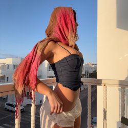 I’m the view you can’t scroll past