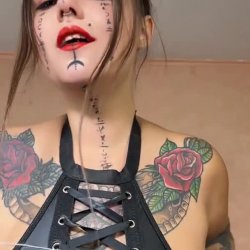 Stunning Betty Bong Leaks 18+