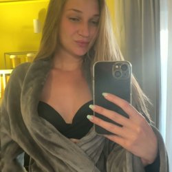 🔞 Hot tight perfect ass nude fingering pussy pussy 😈🍑 Check OF now