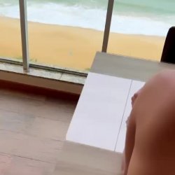 Karlyane 10