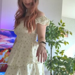 🔞 slutty girl small tits titfuck naked horny 😈💦 OF link