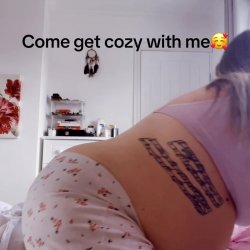 Pregnant curve so perfect, cum paint every stretch mark
