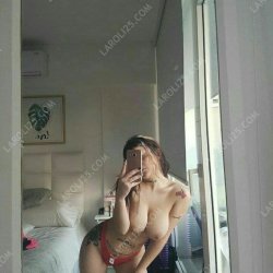 Goth PAWG & perfect natty piercings