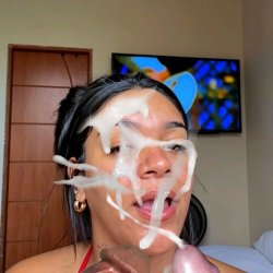 Karen lisane com rosto cheio de porra