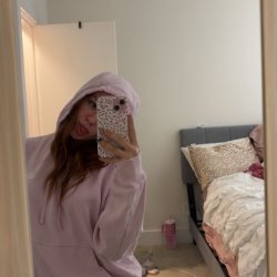 Just a horny teen girl <3