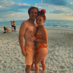 Namorada novinha puta vazada pelo ex corno, casal novinho amador caiu na net fudendo  videos novos