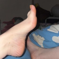More of her lush feet 20/01/26