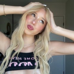 Blonde Teen Snapchat