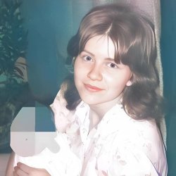 YOUNG DANIELLE , SHARE HER PHOTOS