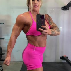 Nothing like a slutty gym girl who obeys