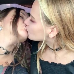 Sexy Lexi+Betty Leaks 18+