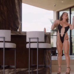 ∆}€re$ qu3n 💯 (gifs)