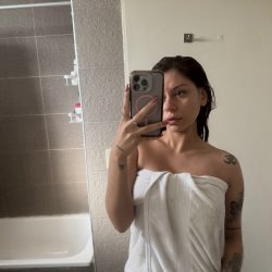 Being wet makes me so much horny Honey