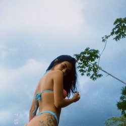 Festinha acaba em Suruba vazada esse é old
