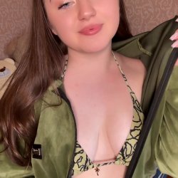Stunning Cailtin Leaks 18+