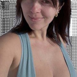big titty milf Melissa worshipping bbc