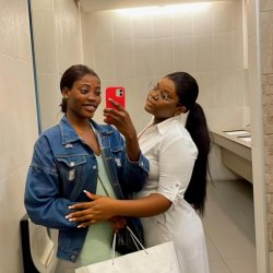 Festa da Cynthia entre  mulheres, gostosas de biquíni 🇦🇴🤤😋🤩