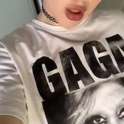 Stunning Emily Leaks 18+