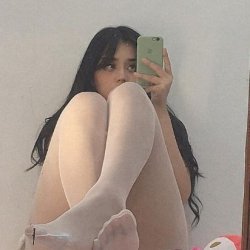 Perrita culona entregada por cornudo en telegram