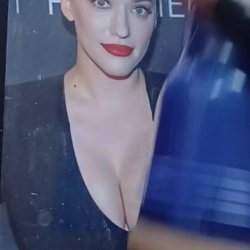 This Kat with delicious cleavage orders a jerktrib
