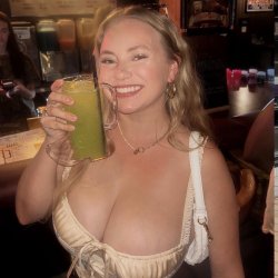 Thick Mommy Cum Tribute